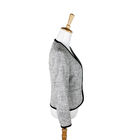 Max Mara Weekend Black And White Tweed Blazer Size 4 - Picture 2 of 9